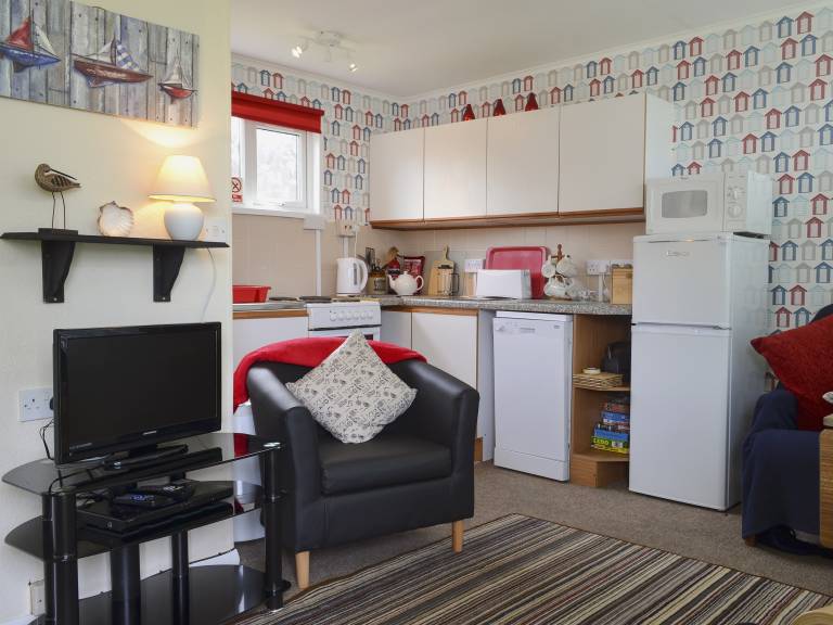 Family-friendly cottage with yard | Next to the beach | Pet-friendly — photo 3
