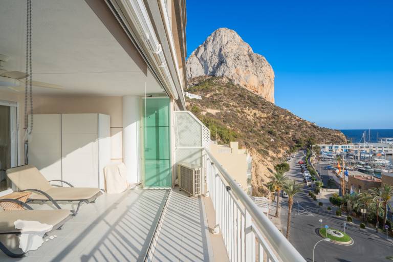 Apartment with terrace | Beach view — photo 3