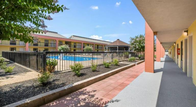 Quality Inn Fredericksburg, Central Park Area — photo 4