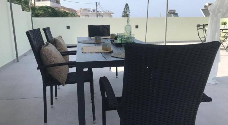 House with patio & barbecue — photo 4