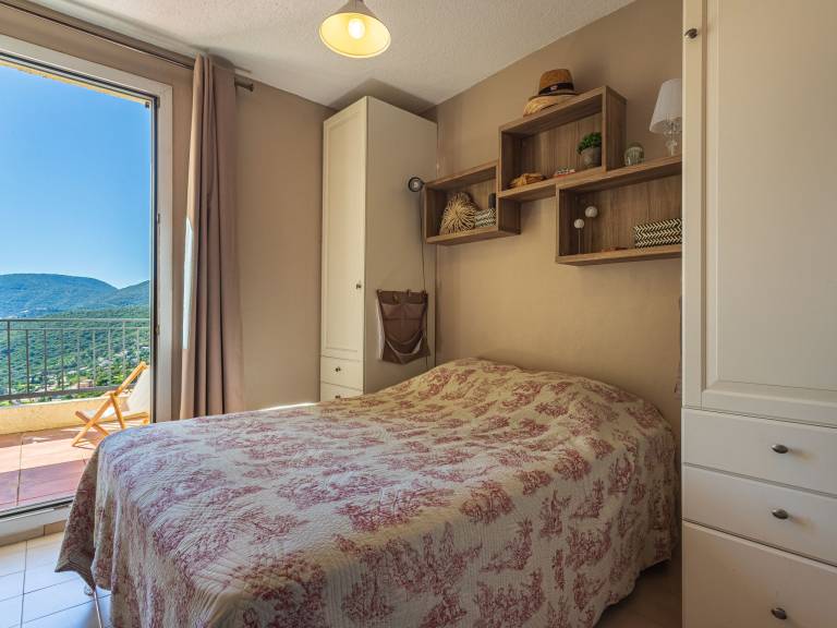 Holiday apartment with grill, terrace & pool | Nature view — photo 5
