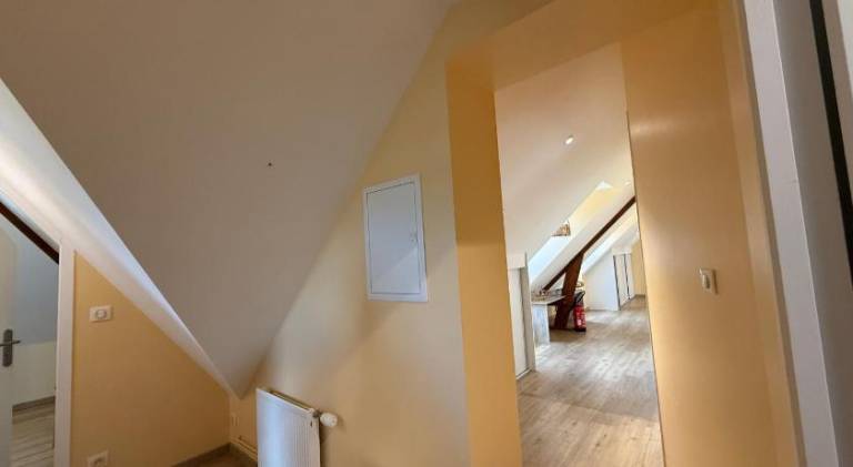 Etage complet a la campagne — photo 4