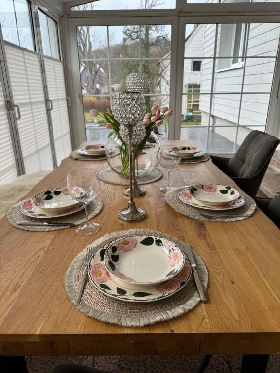 Child-friendly beautiful holiday apartment with patio & yard | Garden view | Pet-friendly — photo 3