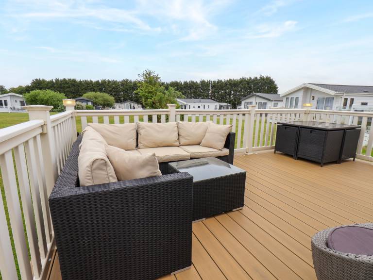 Cottage Cayton Bay