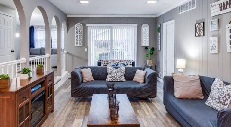 Vacation home with 3 rooms for 8 persons in Rochester, NY