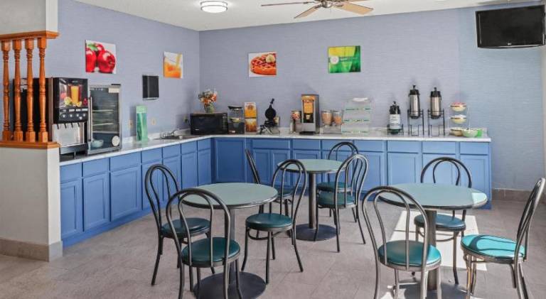 GrandStay Hotel & Suites Minocqua — photo 3
