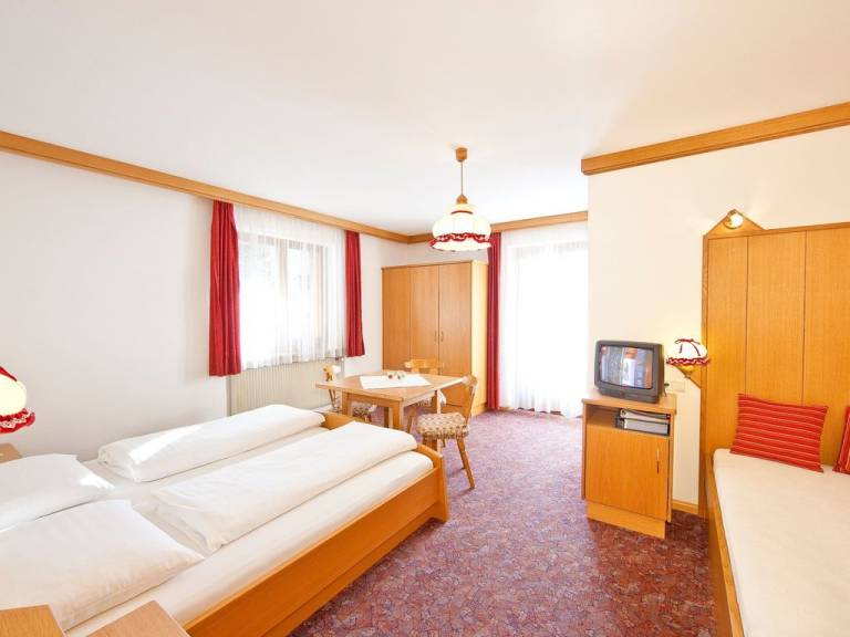 Ferienwohnung in Wiesen, Pfitsch für max. 3 Personen Ferienwohnung in Wiesen, Pfitsch für max. 3 Personen