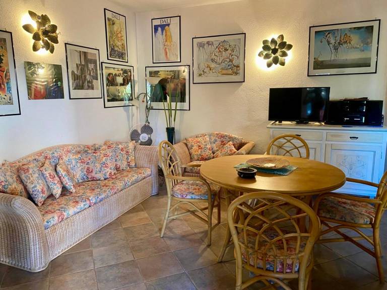 Fully equipped wonderful apartment with garden, private pool & patio | Next to the beach | Suitable for remote work | Pet-friendly — photo 2