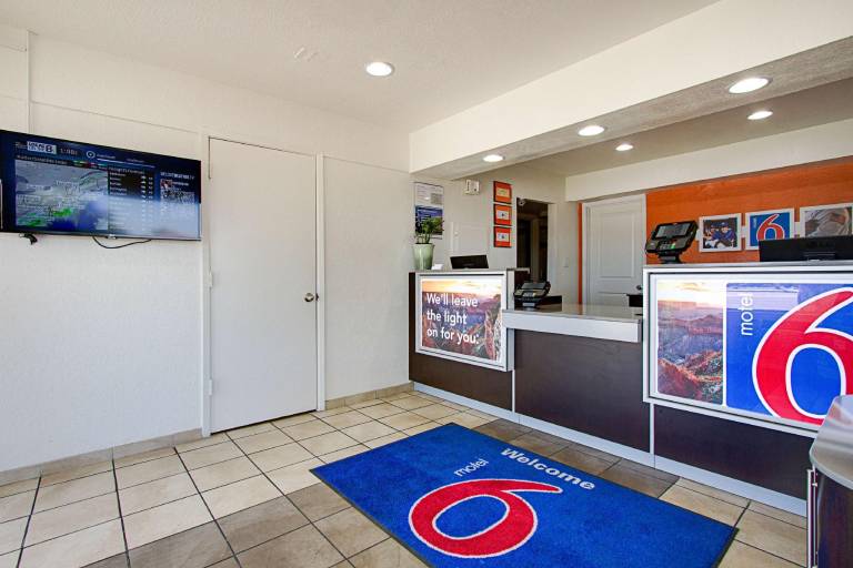 Motel 6 Tempe, AZ - Scottsdale South — photo 3
