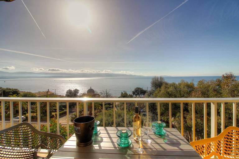 Ferienhaus in Ajaccio für max. 2 Personen Ferienhaus in Ajaccio für max. 2 Personen