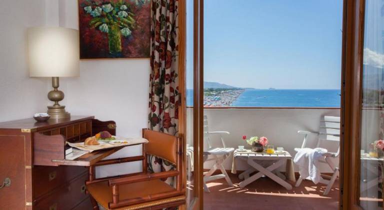 Grand Hotel De Rose — photo 4