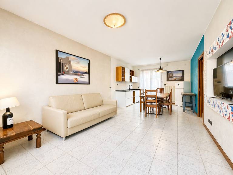 Rental apartment with garden & terrace — photo 4