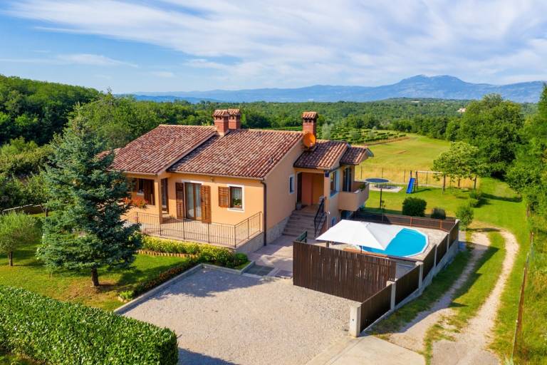 Ferienhaus Ružići