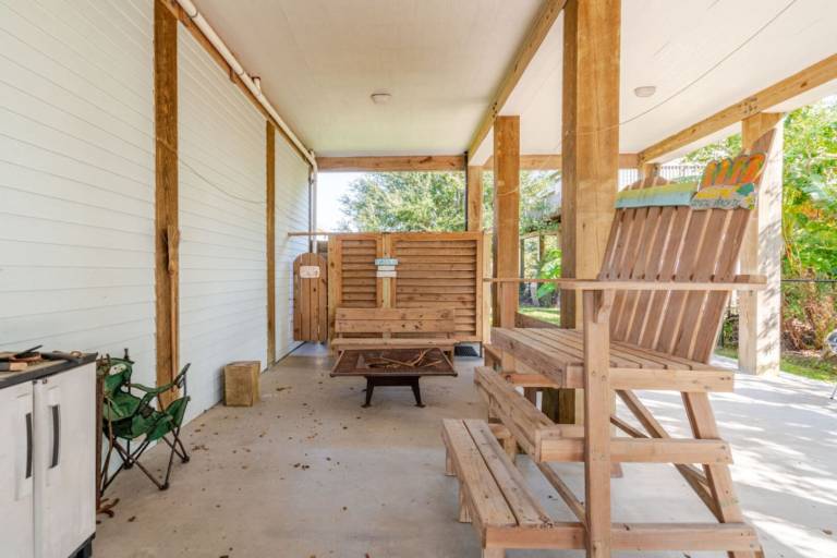 Central 2BR/2BA, Easy Beach Access, Sleeps 10 — photo 5