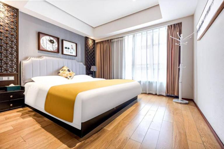 Serviced apartment with 2 rooms for 5 persons in Chengdu