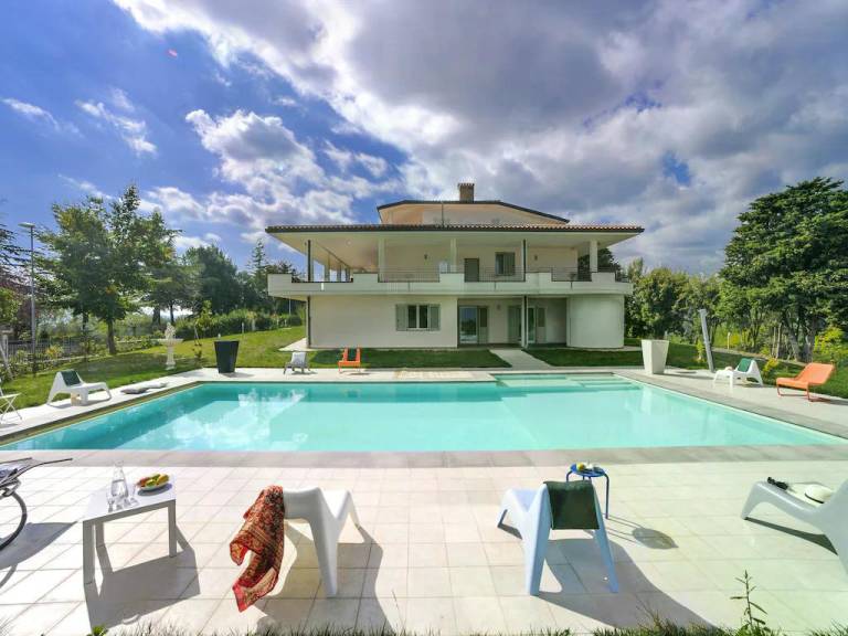 Villa  Tavullia