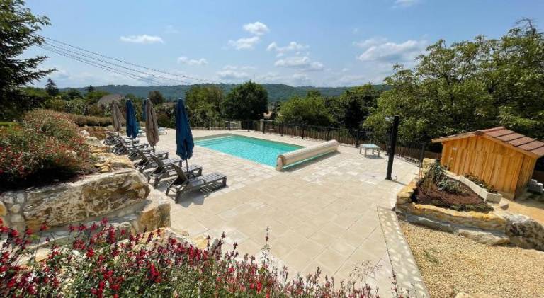 Vacation home with pool | Pet-friendly — photo 3