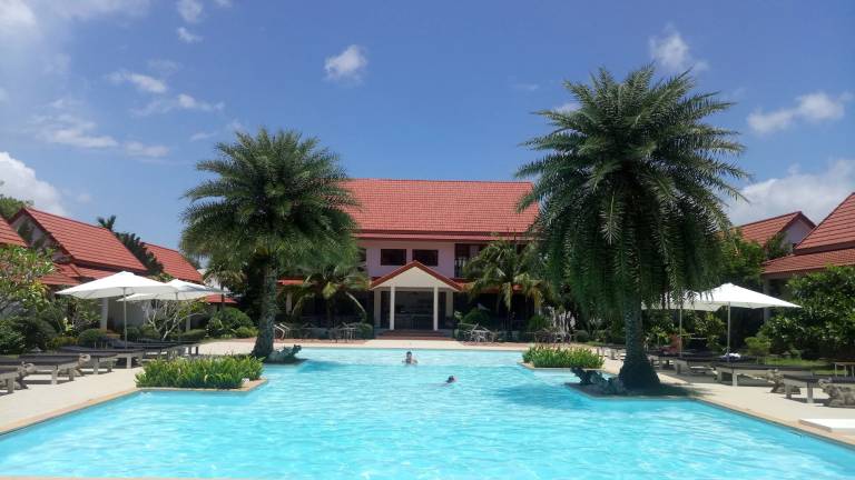 Resort  Saphli