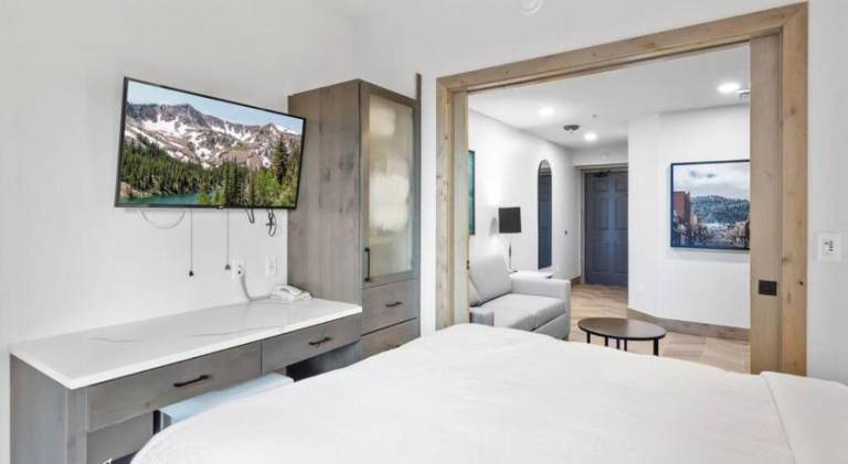 Alpine Abode at The Westgate Resort in Canyons Village Ski-In Ski-Out Condo Hosted by Nestique — photo 2