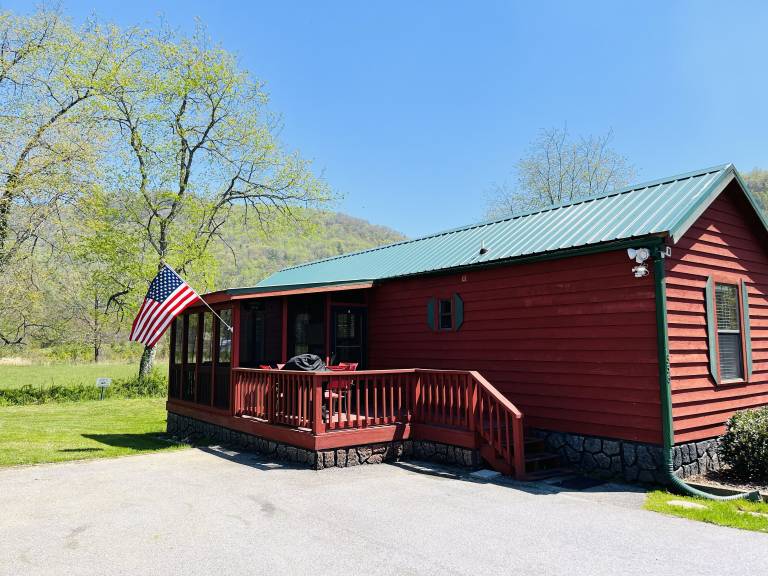 Cabin Dillard