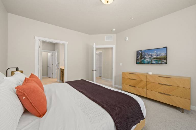 926 Schlagel St. (Unit 2) — photo 3
