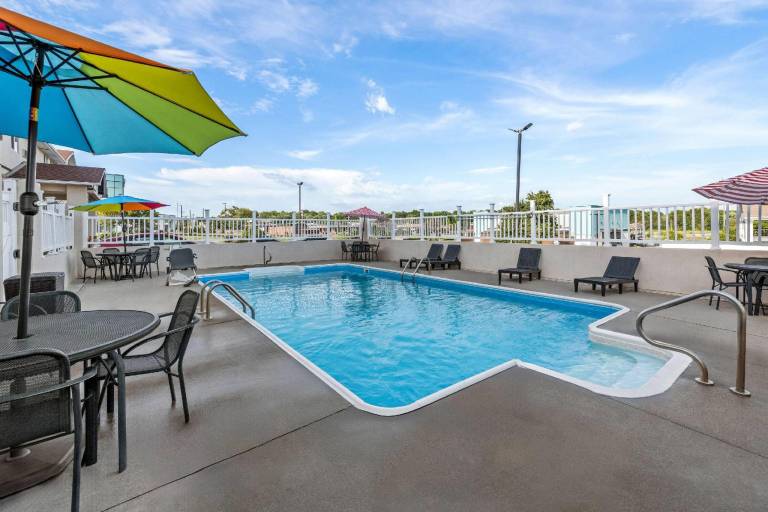 Super 8 By Wyndham Independence Kansas City — photo 2