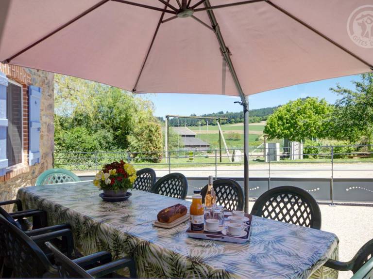 Charming cottage with barbeque & yard | Pet-friendly — photo 3