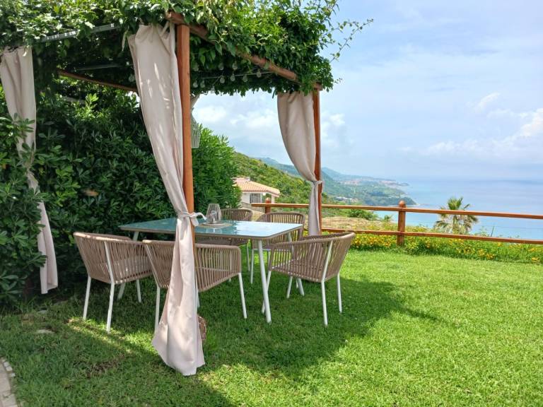 Villa Incanto with Private Pool and Sea View — photo 3