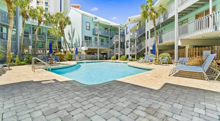 House with pool | Next to the beach | Pets are welcome — photo 3