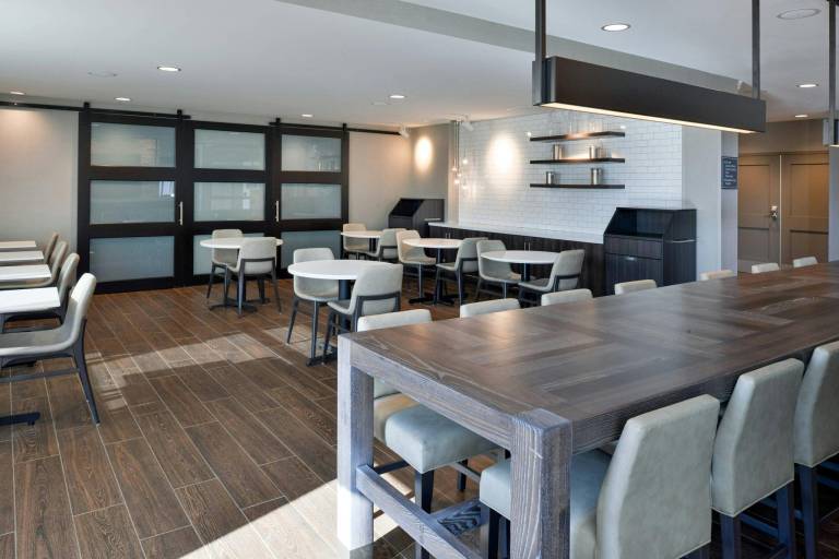 Residence Inn by Marriott Bakersfield West — photo 3