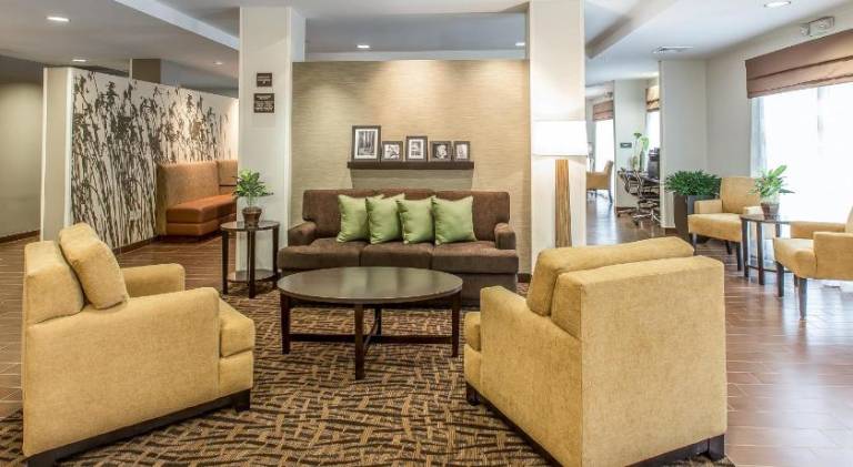 Sleep Inn & Suites Jasper I-22 — photo 4