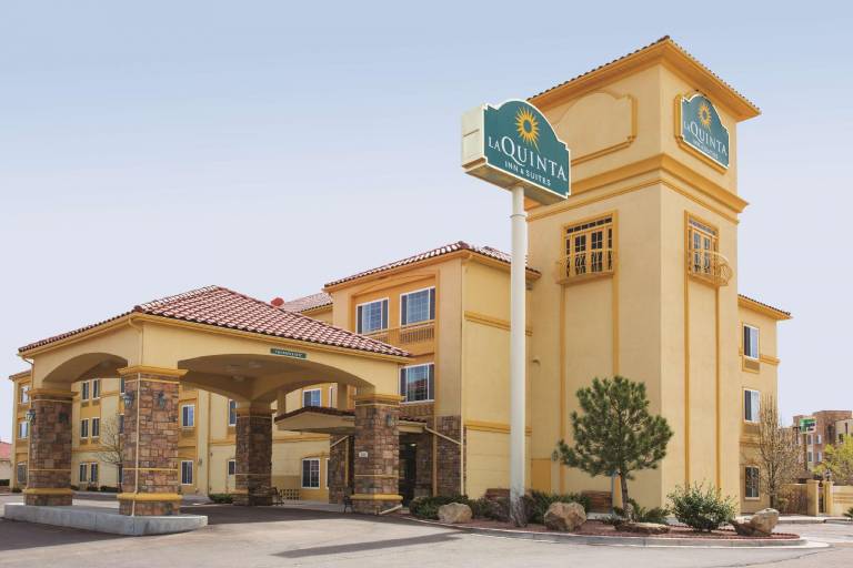 La Quinta Inn & Suites by Wyndham Gallup in Gallup, NM