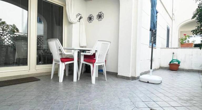 Serviced apartment with pool & patio | Next to the beach | Dogs allowed — photo 5