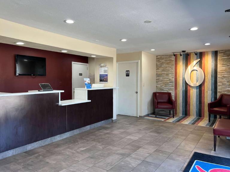 Motel 6 Hattiesburg, MS in Hattiesburg, MS