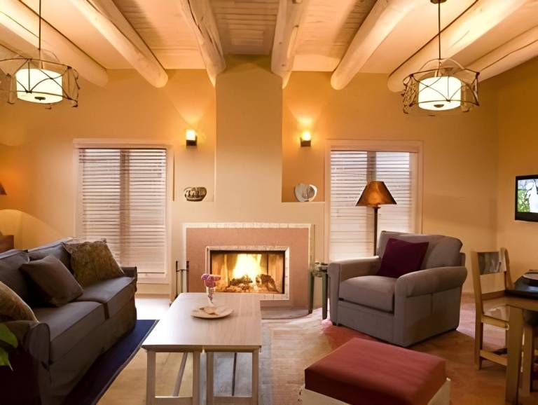 Las Palomas Hotel — photo 2