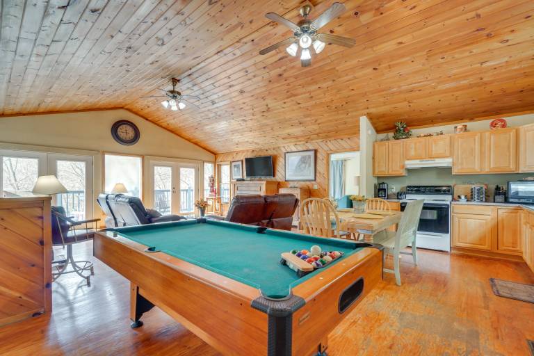 Resort Cabin with Private Hot Tub! — photo 4