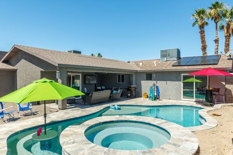 Family-friendly house with private pool & barbecue | Pet-friendly — photo 2