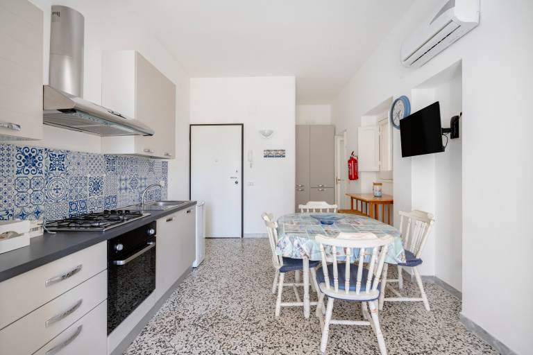 Children-friendly beautiful apartment with fast internet | City view | Beach nearby | Dogs allowed — photo 5