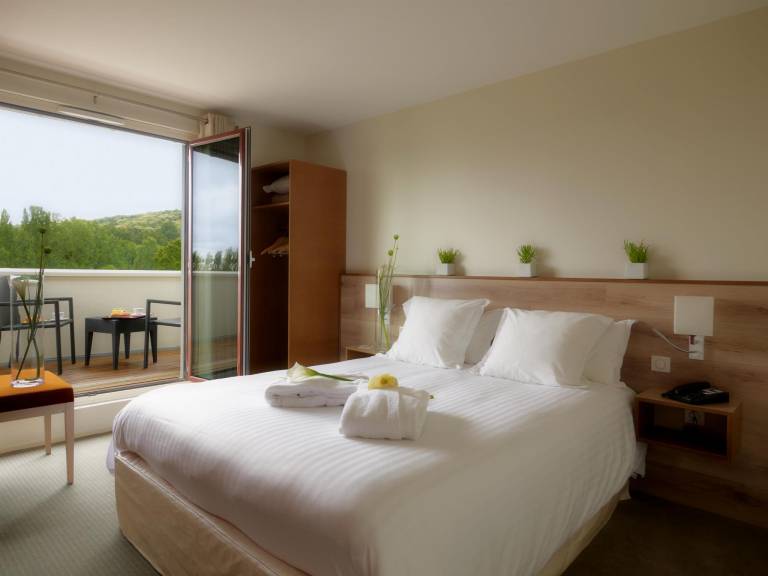 Best Western Plus l’Oree Paris Sud in Villejust