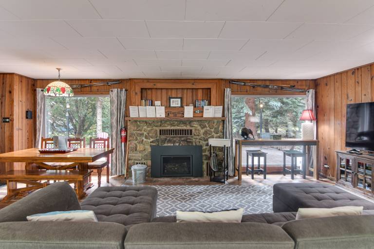 Charming Idaho Springs Retreat on Chicago Creek! — photo 5