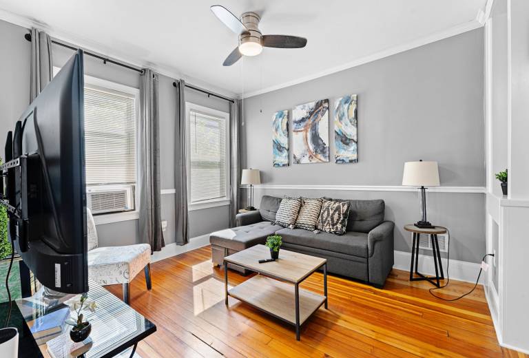 Spacious 2bd 1ba Ashmont Parking 3D TOUR