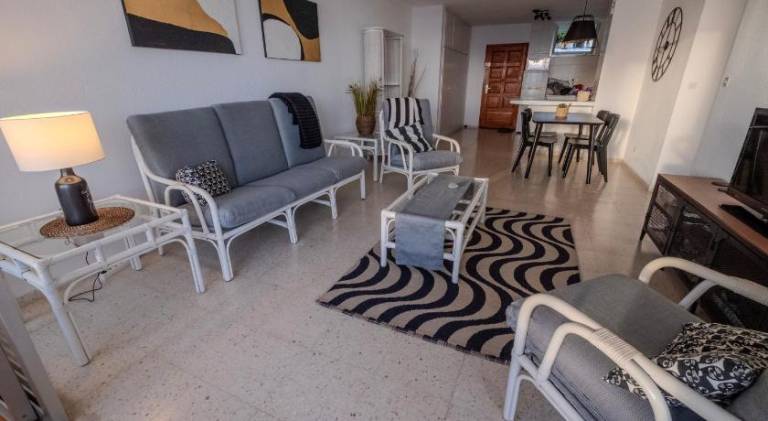 Apartment with patio & pool — photo 5