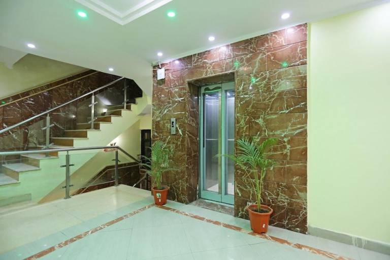 OYO 10150 Sun Hotel — photo 3