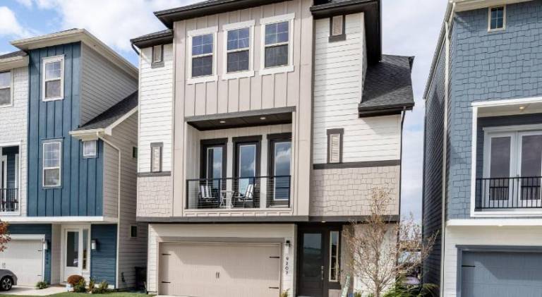 Charming vacation home | Dogs allowed in Dallas, TX