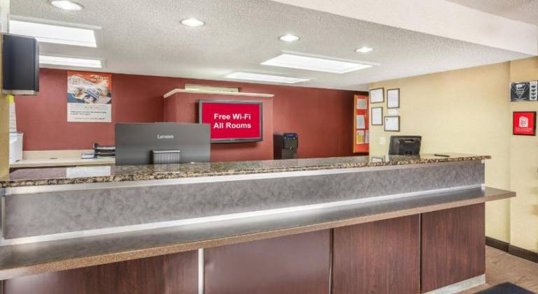 Red Roof Inn Tinton Falls - Jersey Shore — photo 2