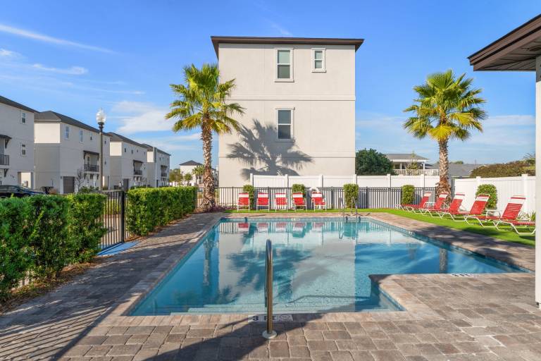 House with grill & heated pool — photo 5