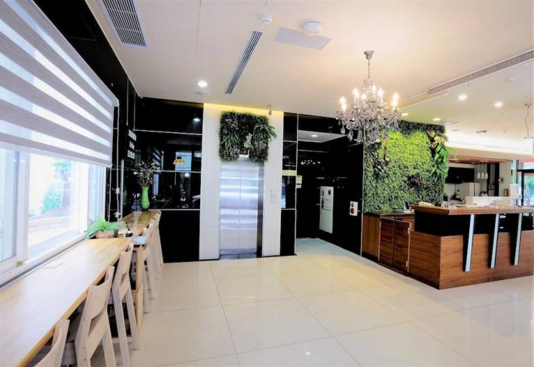 Huang Shin Business Hotel - Shan Ah Branch in Taichung
