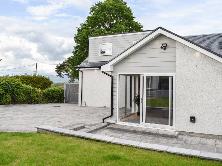 Cottage with garden, grill & jacuzzi — photo 2