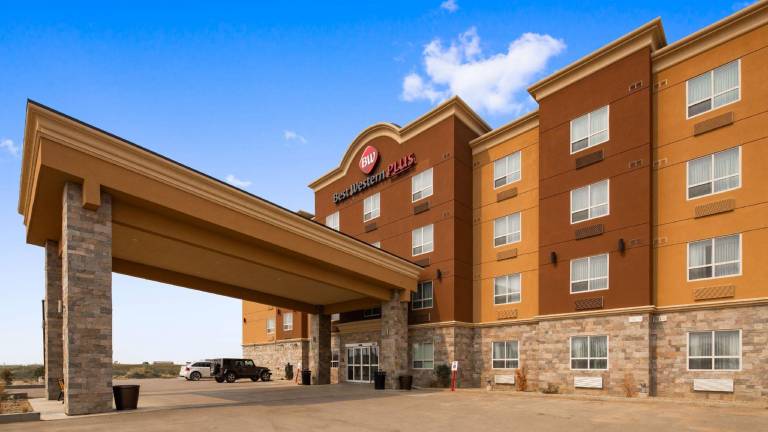 Best Western Plus Kindersley Hotel in Kindersley, SK