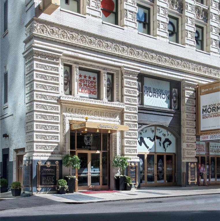 Hampton Inn Majestic Chicago Theatre District in Chicago, IL
